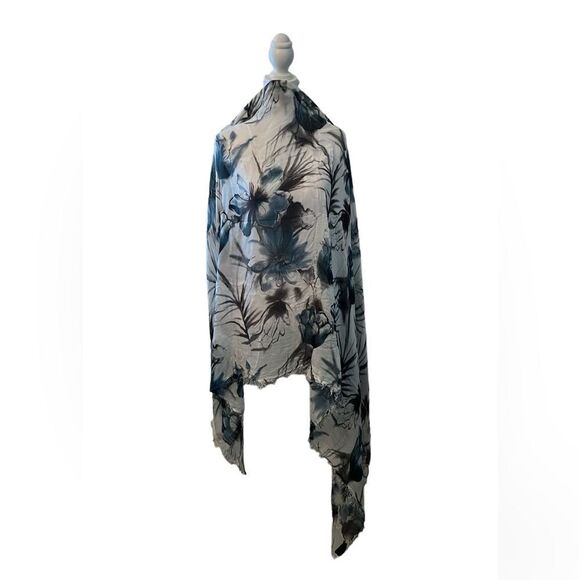 Nardi&Tagliaferri white&blue flower print scarf wrap sarong approx 70” long EUC - Picture 1 of 5